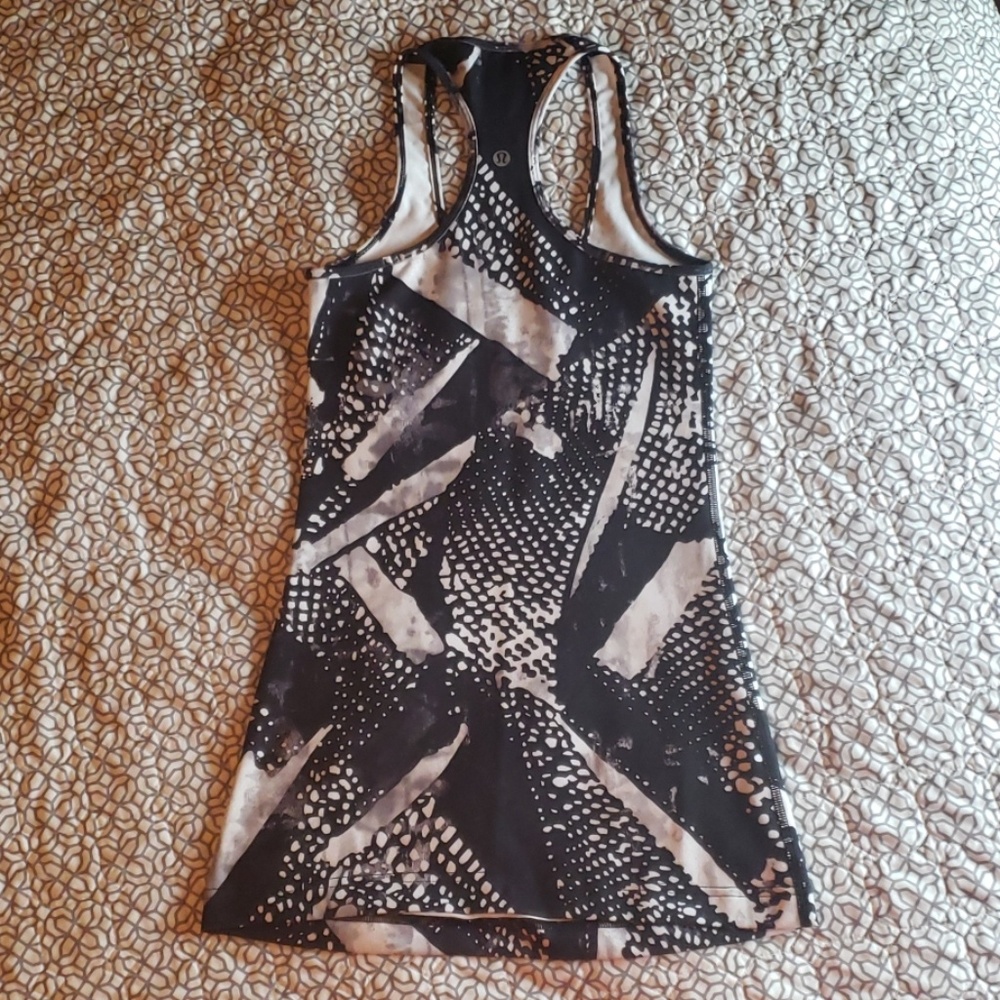 Lululemon Cool Racerback - Size 4 - Picture 2 of 3